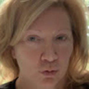 Meet your Posher, Suzanne